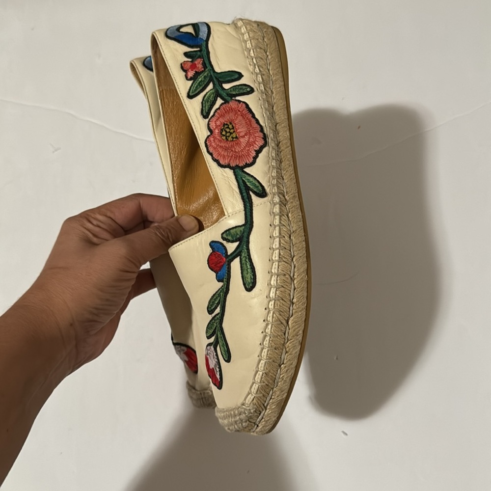 Gucci Shoes - Picture 2 of 9